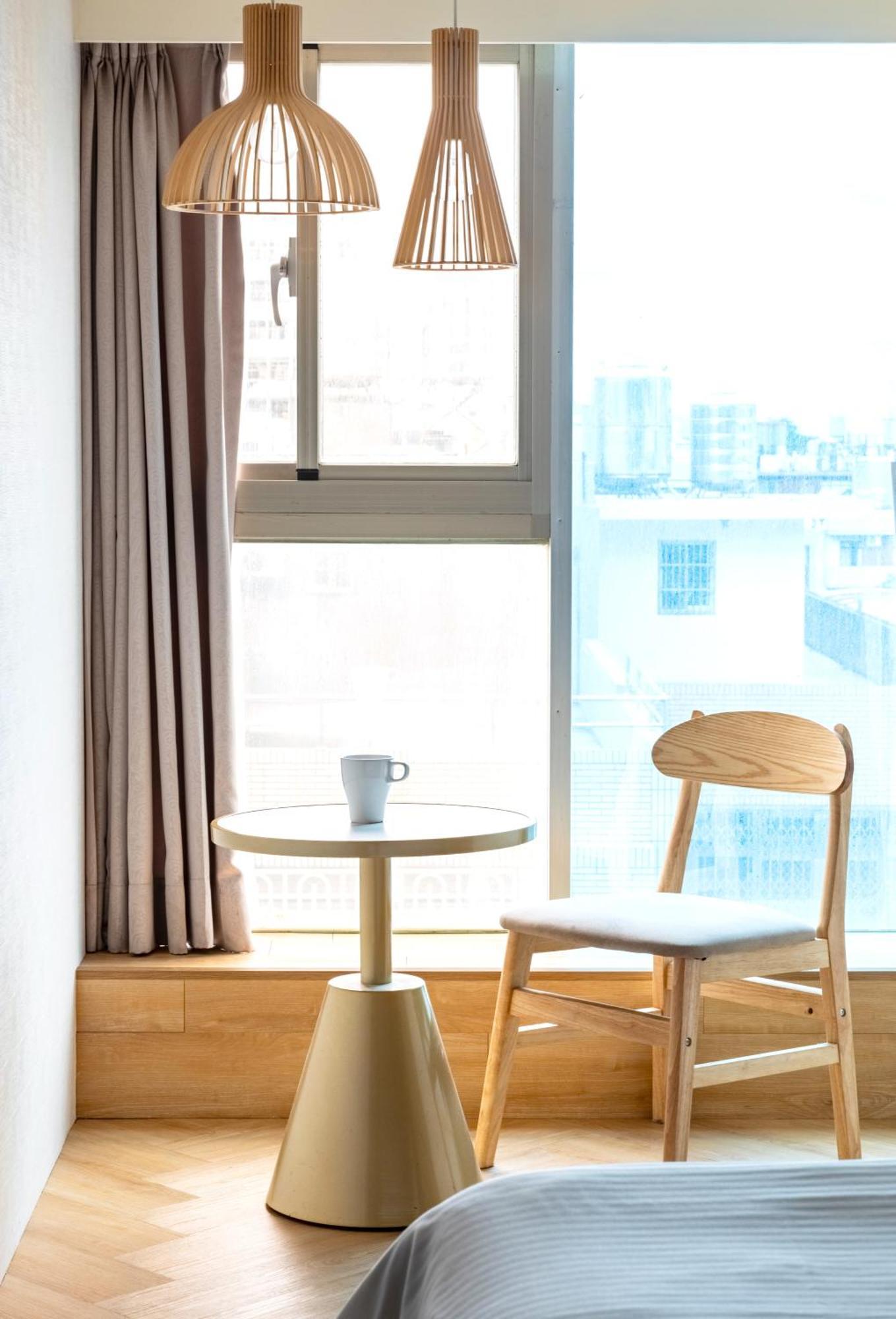 E Lim Hotel Чжунлі Екстер'єр фото