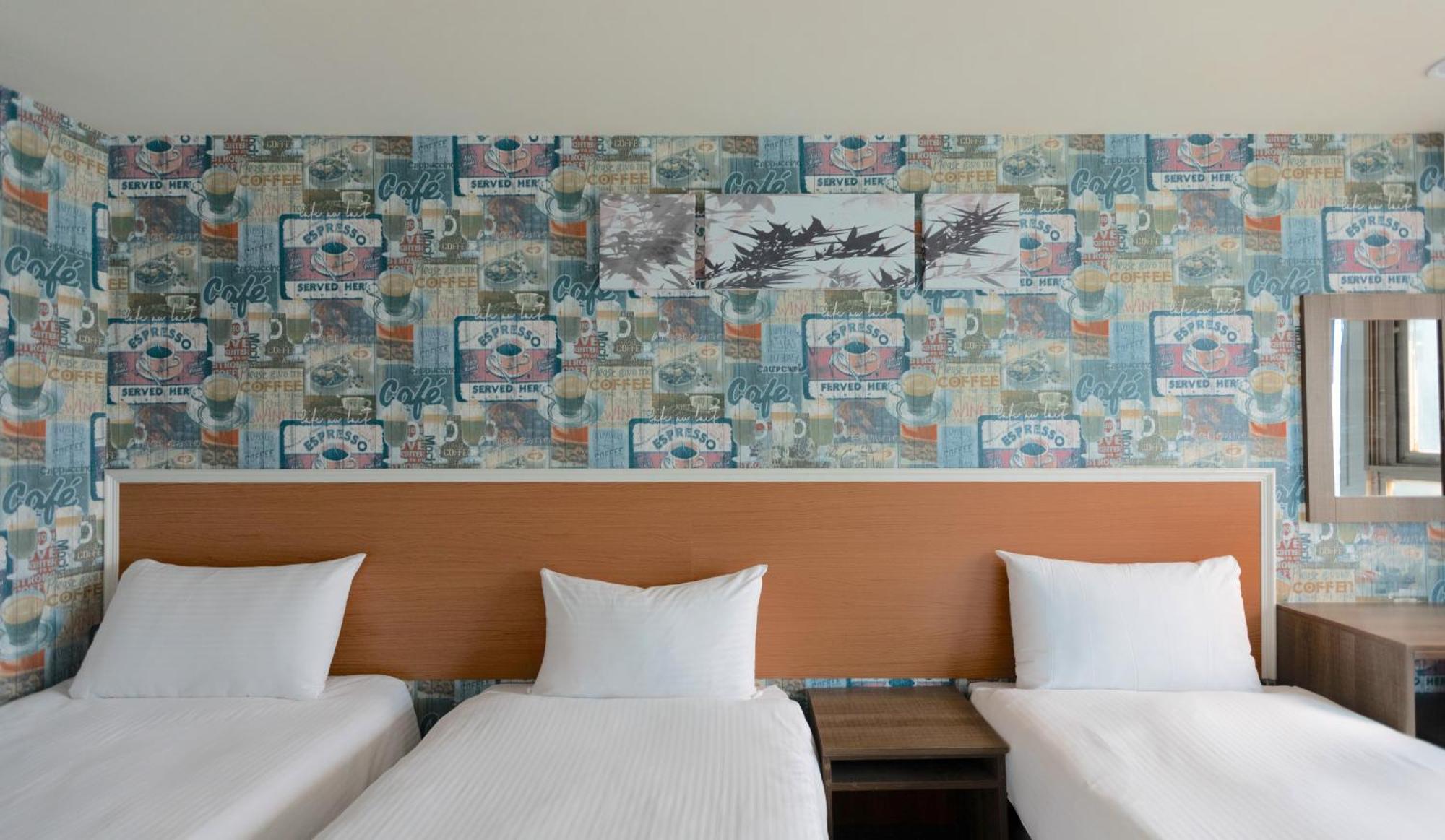E Lim Hotel Чжунлі Екстер'єр фото